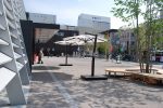 信毎メディアガーデン広場
